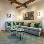 La Dimora di San Maurizio 4 Deluxe Apartment with Terrace